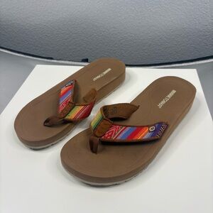 Minnetonka Women’s Hedy Sandals Colorful Stripes